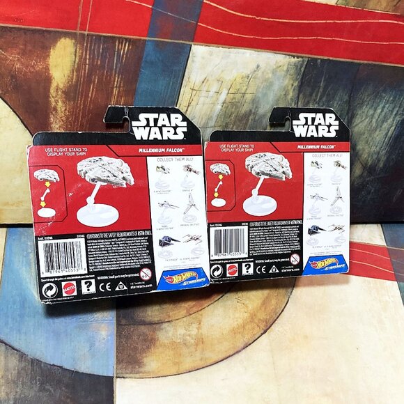 (2) NEW STAR WARS TOYS - CLASSIC MILLENNIUM FALCON ** 2014 *** INCLUDES STAND - Picture 5 of 5